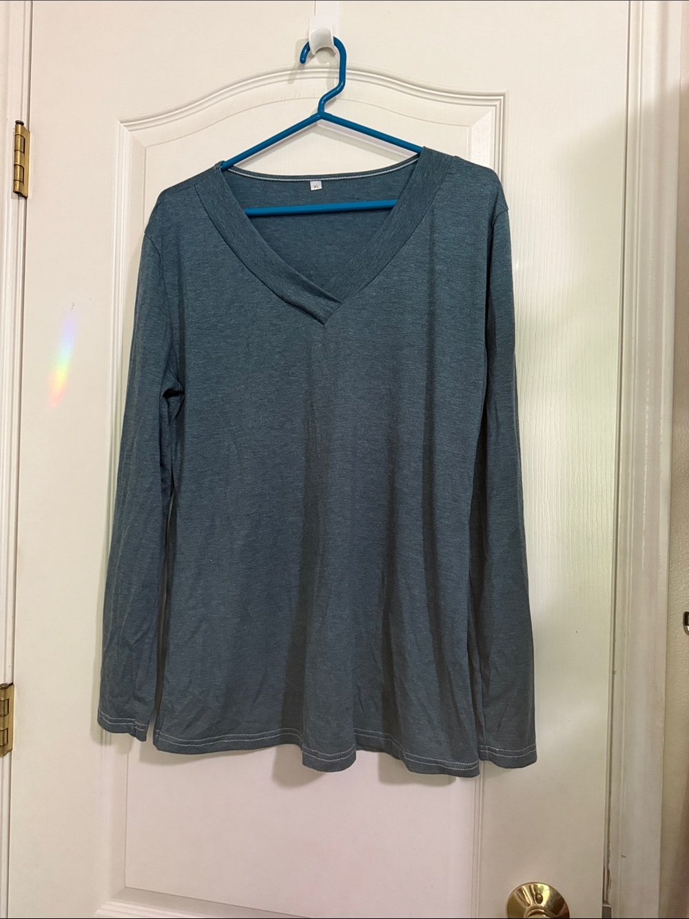 Women's Teal V-Neck Long Sleeve Top
